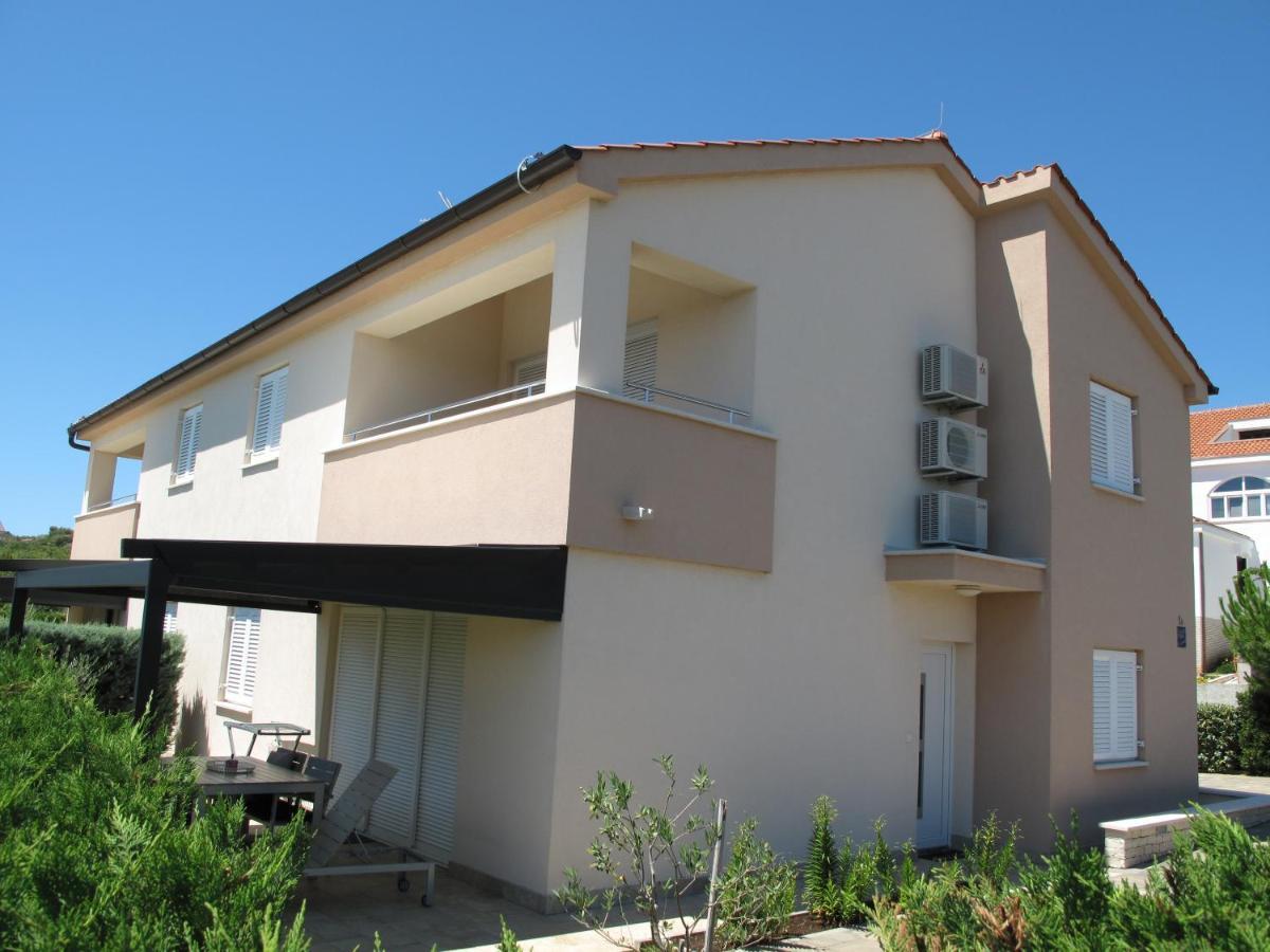 Apartments Mia Krk Krk Town Buitenkant foto